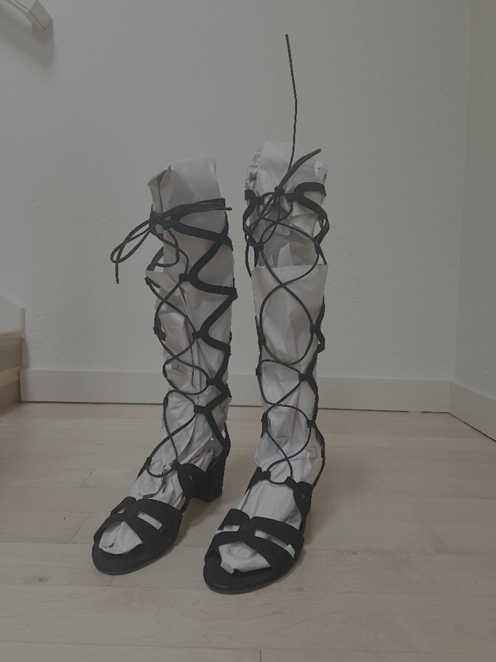 Stuart Weitzman Grecian Sandal Black Nubuck Size 10
